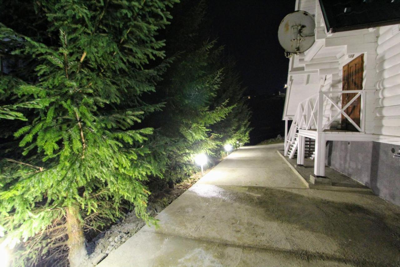 Мала Одеса Hotel Yablunytsya Exterior photo
